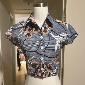 Vintage Inspired Floral Striped Hawaiian Theme Button-Up Crop Top